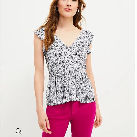 LOFT Top Women's Small Petite Medallion Sleeveless Peplum Blouse V Neck White - Picture 1 of 6